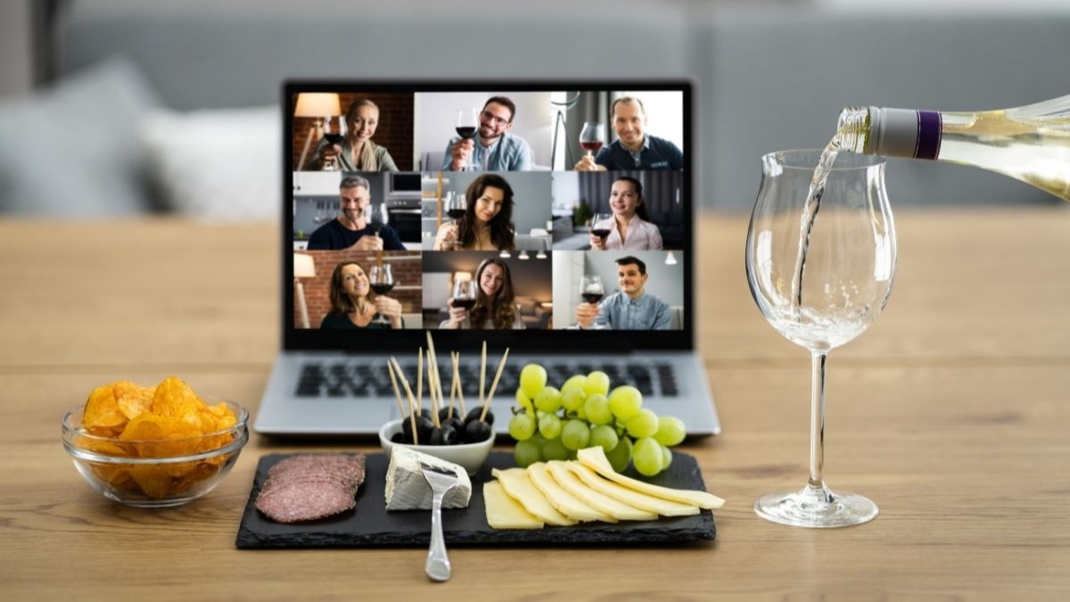 10 Ideas for a Virtual Holiday Party